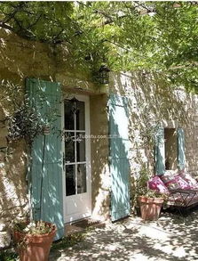 老師喜歡養(yǎng)花種菜