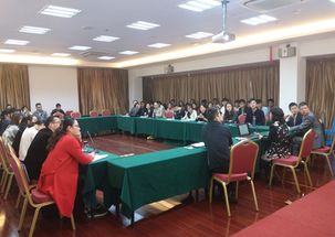 加大學(xué)生創(chuàng)新創(chuàng)業(yè)工作力度