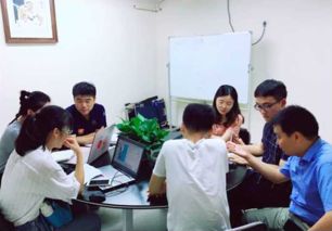 大一學生參加大學生創(chuàng)新創(chuàng)業(yè)