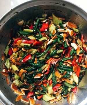 怎樣做腌黃瓜好吃又簡單,怎么腌黃瓜比較好吃又脆視頻圖4