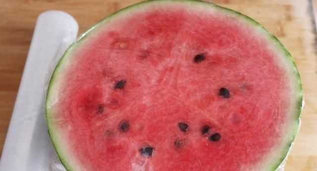 西瓜的保存方法. 正確儲(chǔ)存西瓜的竅門是什么