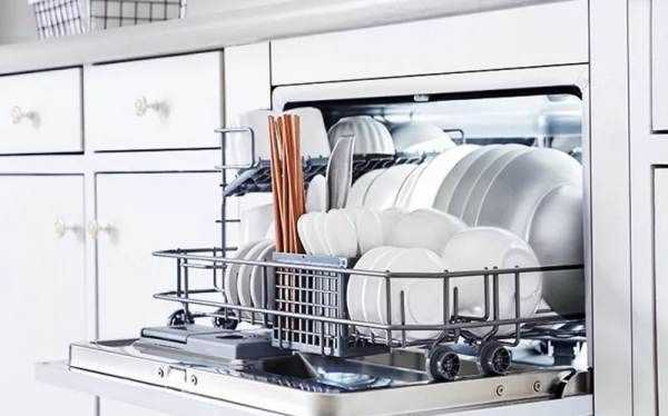 洗碗機(jī)不能洗哪些東西,洗碗機(jī)使用方法及注意事項(xiàng)圖10