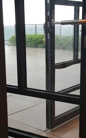 窗戶(hù)水蒸氣怎么解決