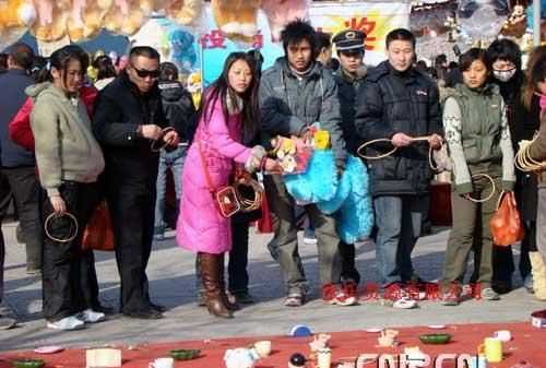 一般地攤套圈的那個圈的尺度是多少