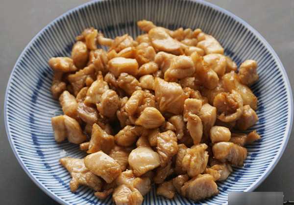 怎么炒雞丁好吃,雞丁怎么做好吃簡單的家常的圖10