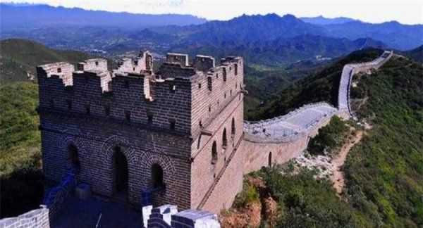 長城上的烽火臺(tái)的作用,長城上的烽火臺(tái)的作用是什么圖2