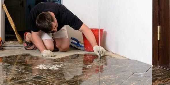 下雨天地面瓷磚冒水怎么處理