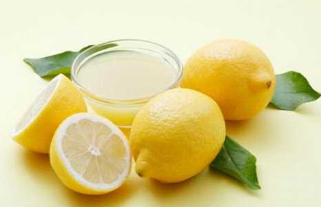 白色衣服發(fā)黃了怎么可以洗白,白衣服放時間長變黃怎么辦圖3