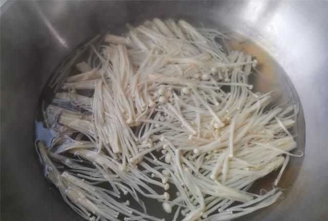 炒包菜絲怎么做好吃，口感極佳的清炒包菜絲怎么做好吃又簡單？圖5