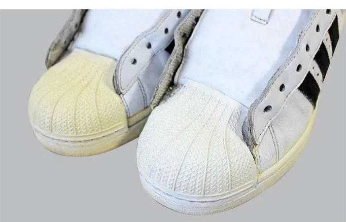 鞋子曬黃了怎么辦?