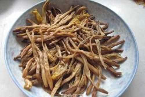 黃花菜怎么蒸曬干才好看