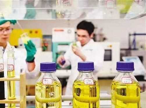 衣服上的印花圖案膠掉了怎么辦,衣服上的印花圖案膠怎么去除簡(jiǎn)單圖1