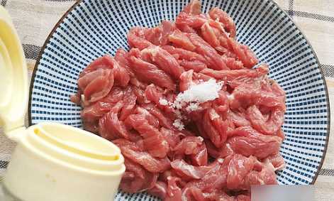 青椒牛肉絲怎么炒,青椒牛肉絲的做法最正宗的做法圖3