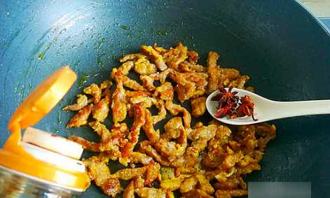 青椒牛肉絲怎么炒,青椒牛肉絲的做法最正宗的做法圖5