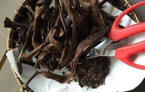 香蕉皮泡水幾天能澆花,香蕉皮泡水的泡多長時(shí)間才能用來澆花圖5