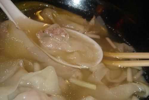 餛飩皮有小黑點還能吃嗎