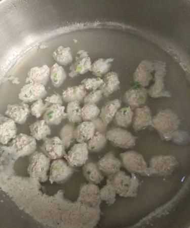 肉丸湯怎么做又滑又嫩