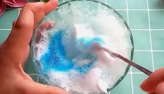 不用膠水怎么做起泡膠,起泡膠怎么做家用材料不用膠水圖2