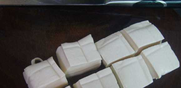 魚頭豆腐湯的做法,魚頭豆腐湯的做法家常做法圖19