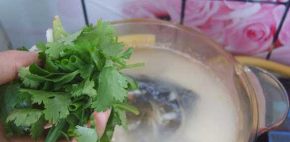 魚頭豆腐湯的做法,魚頭豆腐湯的做法家常做法圖22