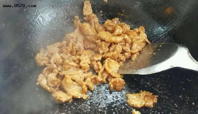 熟肉怎么炒才不會(huì)粘鍋