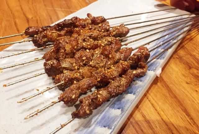 滿街亂串還是滿街亂竄