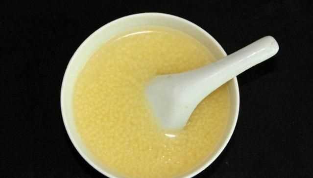 小米粥怎么熬粘稠又香，小米粥怎么熬，可以用砂鍋來(lái)熬嗎，大概要熬多久？圖4