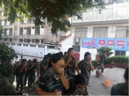 消防安全知識(shí)應(yīng)急逃生演練內(nèi)容