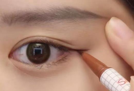 眼線怎么畫 眼線怎么畫