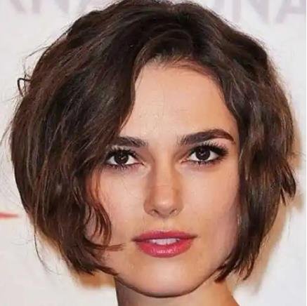 方臉適合什么發(fā)型