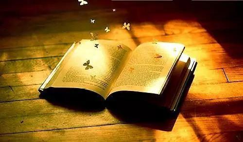 拈花微笑的典故,微笑的典故句子,關(guān)于微笑的典故