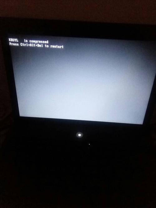 筆記本電腦開機(jī)黑屏沒反應(yīng)怎么辦(筆記本電腦黑屏卻開著機(jī)怎么辦)