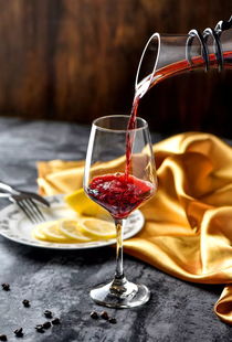 關(guān)于堅持的正能量句子,正能量滿滿的勵志句子,懂得感恩的正能量句子