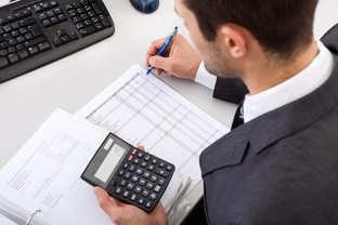 在會計(jì)科目中員工出去用餐