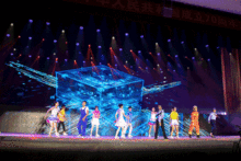 關(guān)于贊鳳凰花開的詩(shī)句