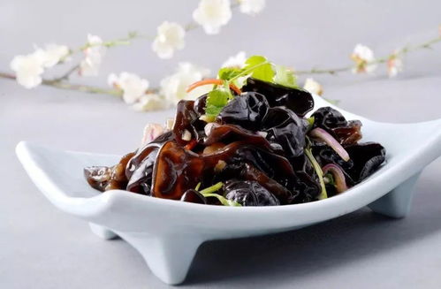 木耳的簡單古詩句