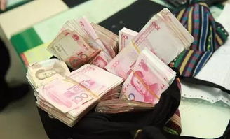 作文拾金不昧的人作文開頭