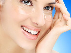 自制眼膜大全(自制眼膜打造水潤雙眼！)