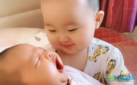 描寫投籃的作文開頭