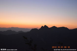 華山的日出作文開頭