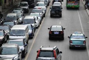 市區(qū)駕車(chē)注意事項(xiàng)