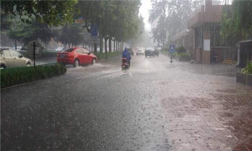 下雨天走高速注意事項(xiàng)