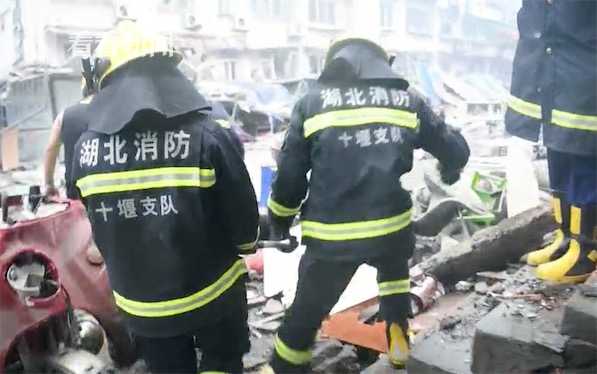 消防員水域救援注意事項(xiàng),消防員高空救援安全注意事項(xiàng),跟消防員談戀愛注意事項(xiàng)