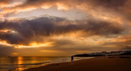 南齊勵志哥王融