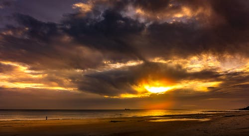 溫馨霜降祝福語(yǔ)集錦36條 溫馨霜降祝福語(yǔ)集錦36條