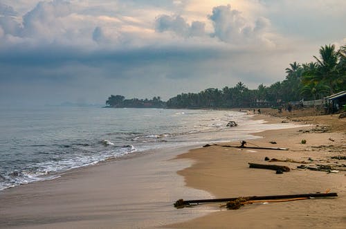 別忘了向冷廟燒香勵(lì)志現(xiàn)代文