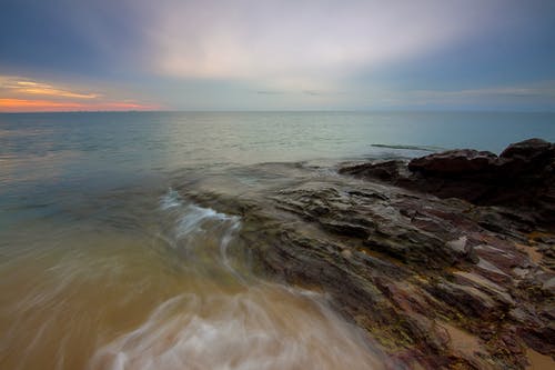 朱敦儒《念奴嬌·插天翠柳》譯文及鑒賞